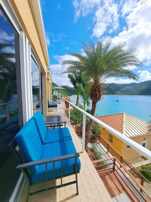 Sailfish Villa Luxury Beachfront Estate Magens Bay Cruz Bay 외부 사진