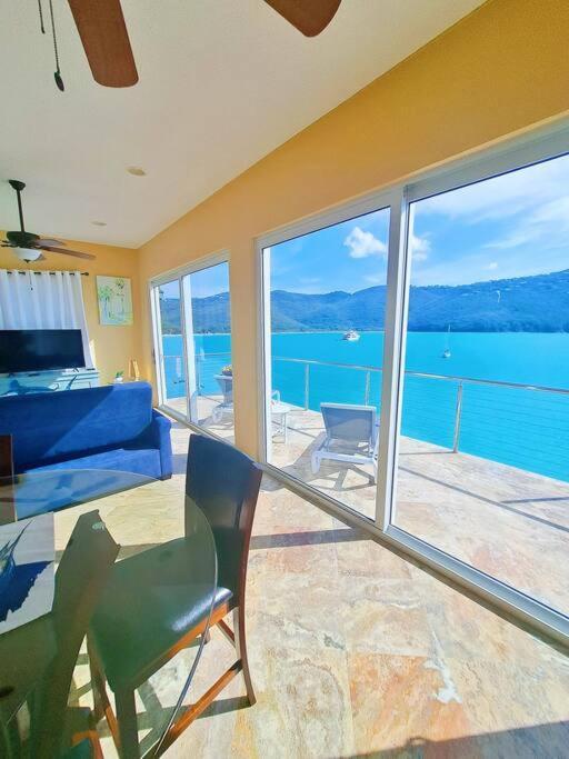 Sailfish Villa Luxury Beachfront Estate Magens Bay Cruz Bay 외부 사진