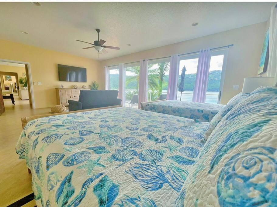 Sailfish Villa Luxury Beachfront Estate Magens Bay Cruz Bay 외부 사진